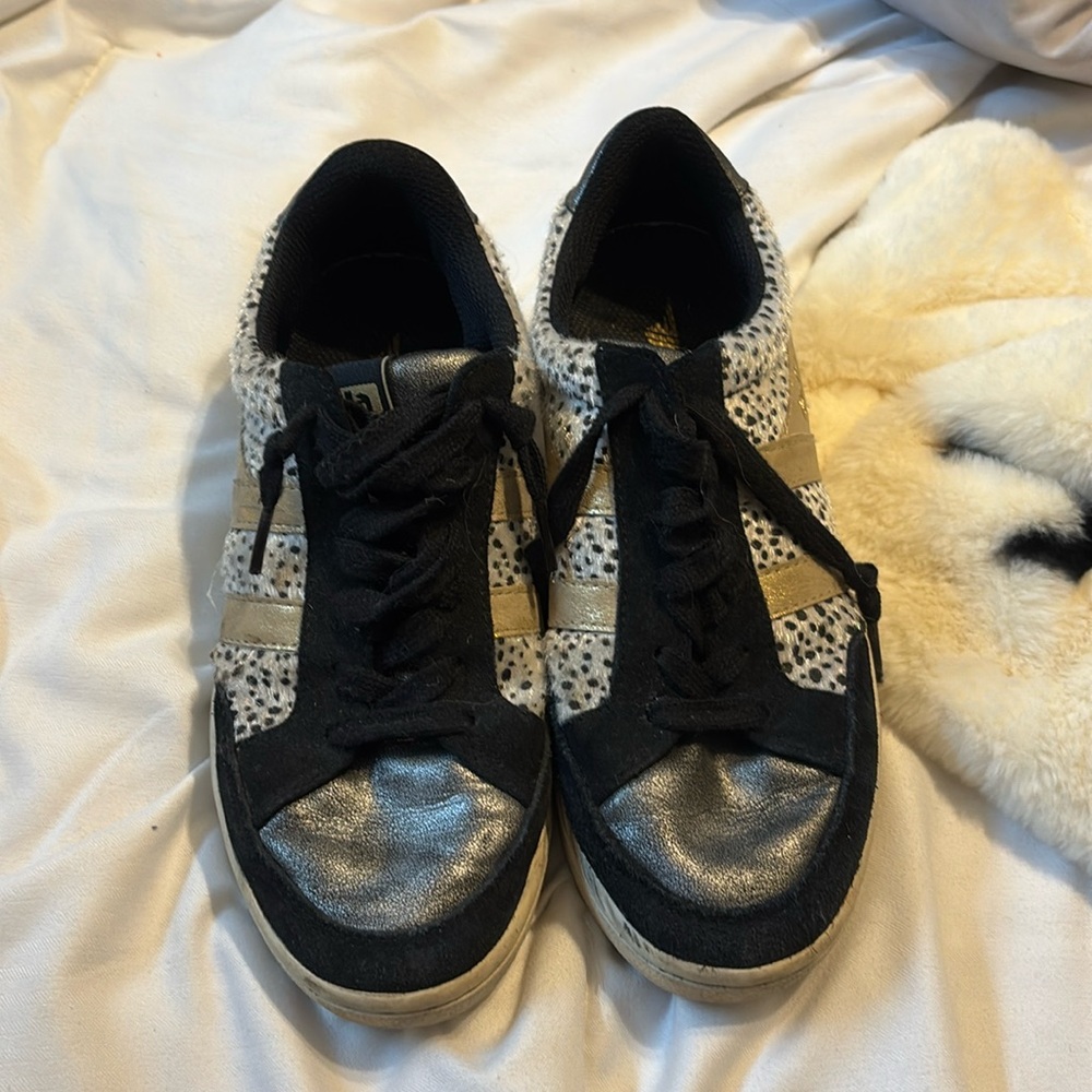 Gola Sneakers size 7 fur